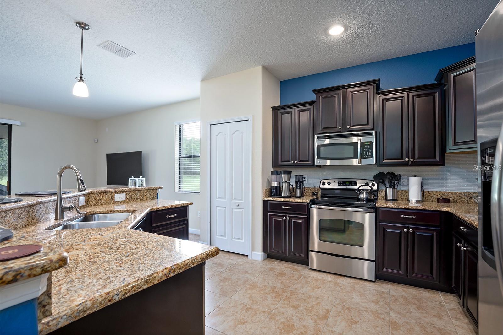 1392 DOLPHIN HEAD STREET, Davenport, FL 33896