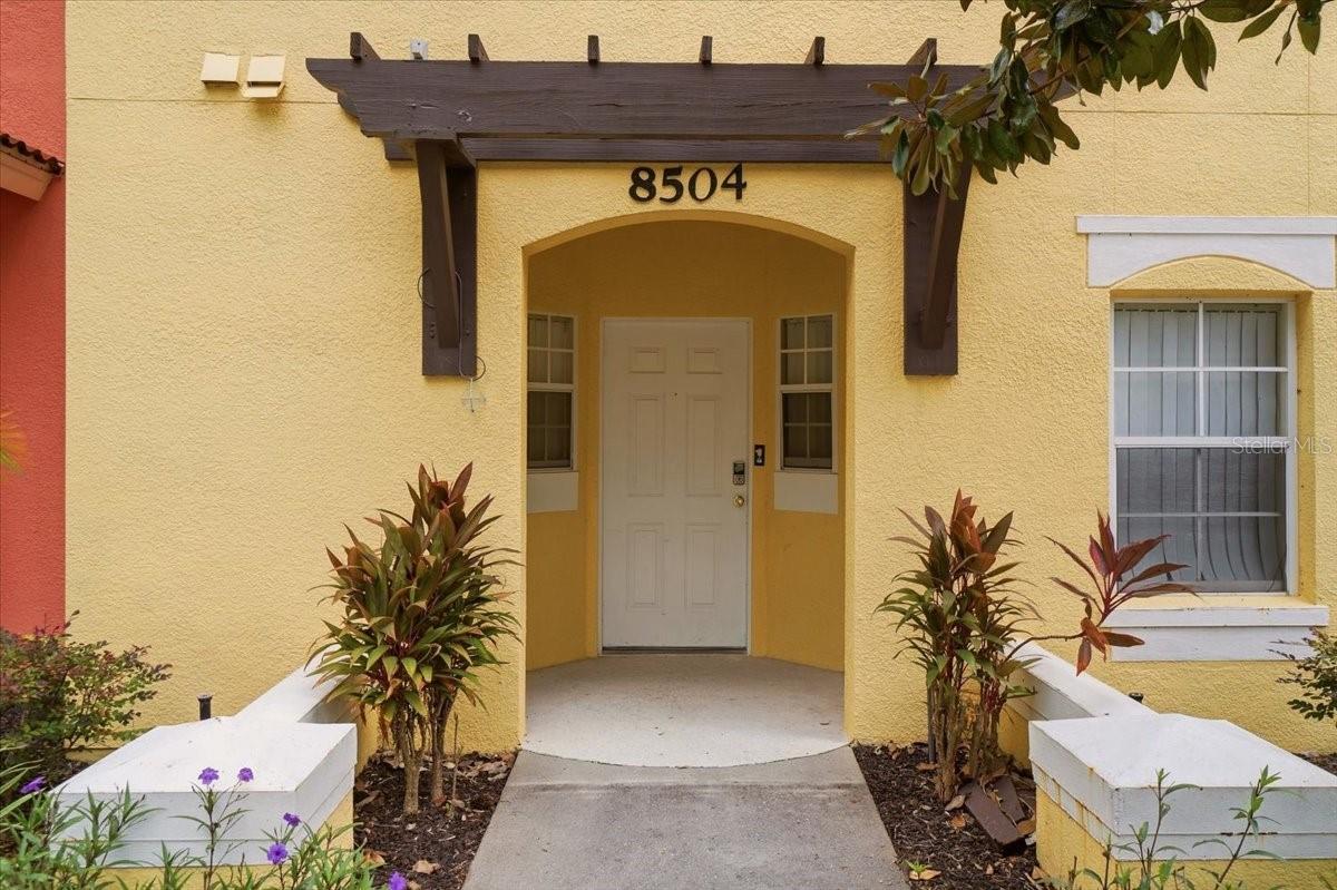 8504 CRYSTAL COVE LOOP, Kissimmee, FL 34747