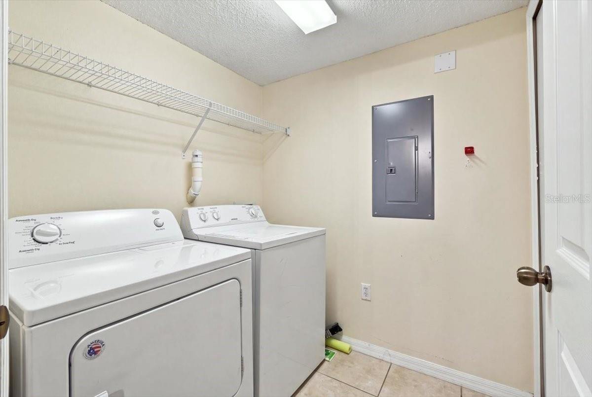 8504 CRYSTAL COVE LOOP, Kissimmee, FL 34747