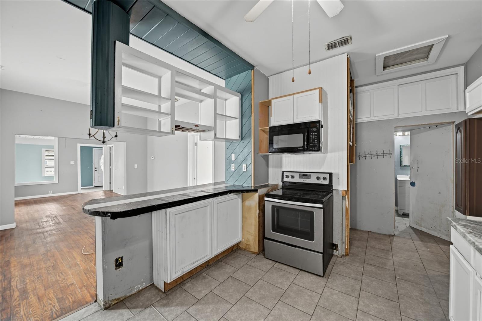 314 S HOLLY AVENUE, Sanford, FL 32771