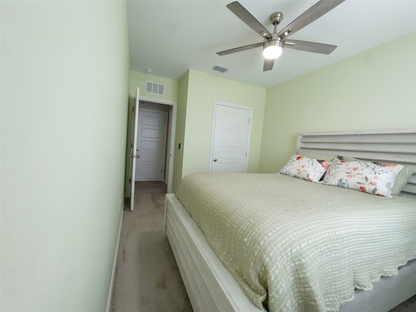 1327 TALLOWWOOD LANE, Davenport, FL 33837