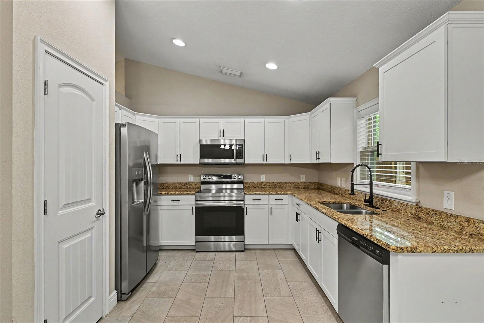 8751 SE 162ND STREET, Summerfield, FL 34491