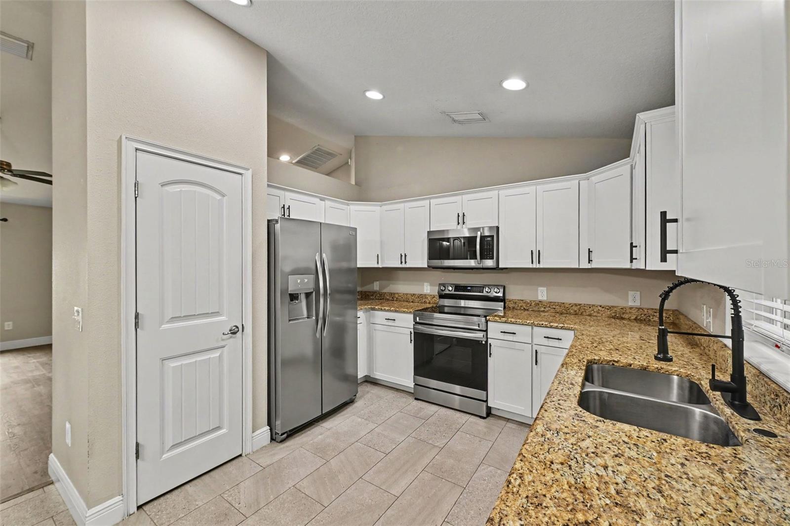 8751 SE 162ND STREET, Summerfield, FL 34491