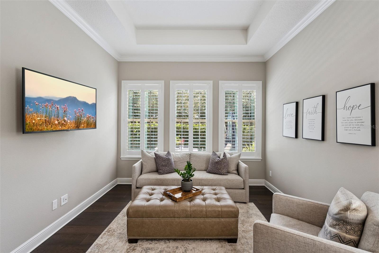Owners suite sitting room