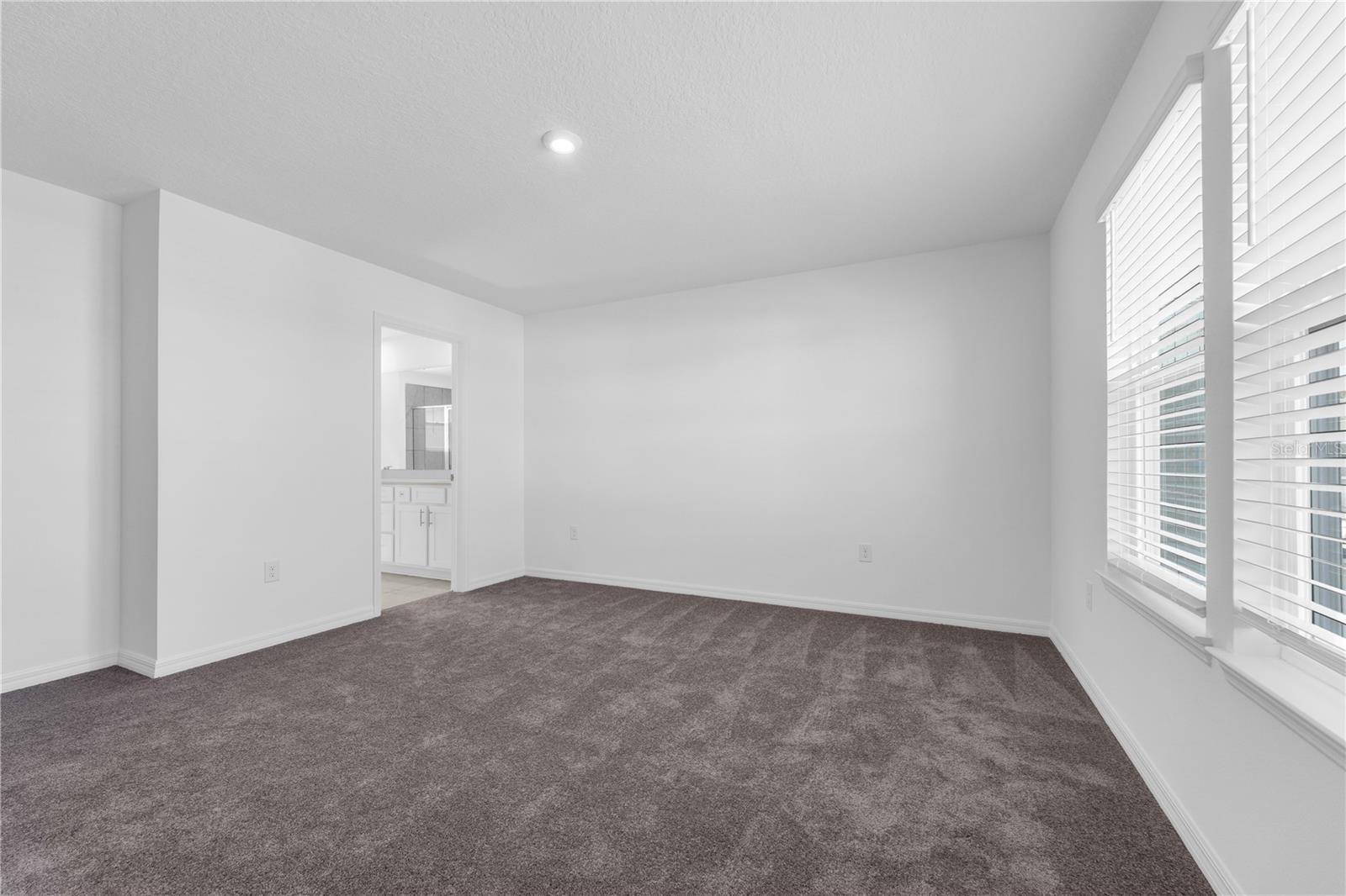3945 PENTAS ROAD, Tavares, FL 32778