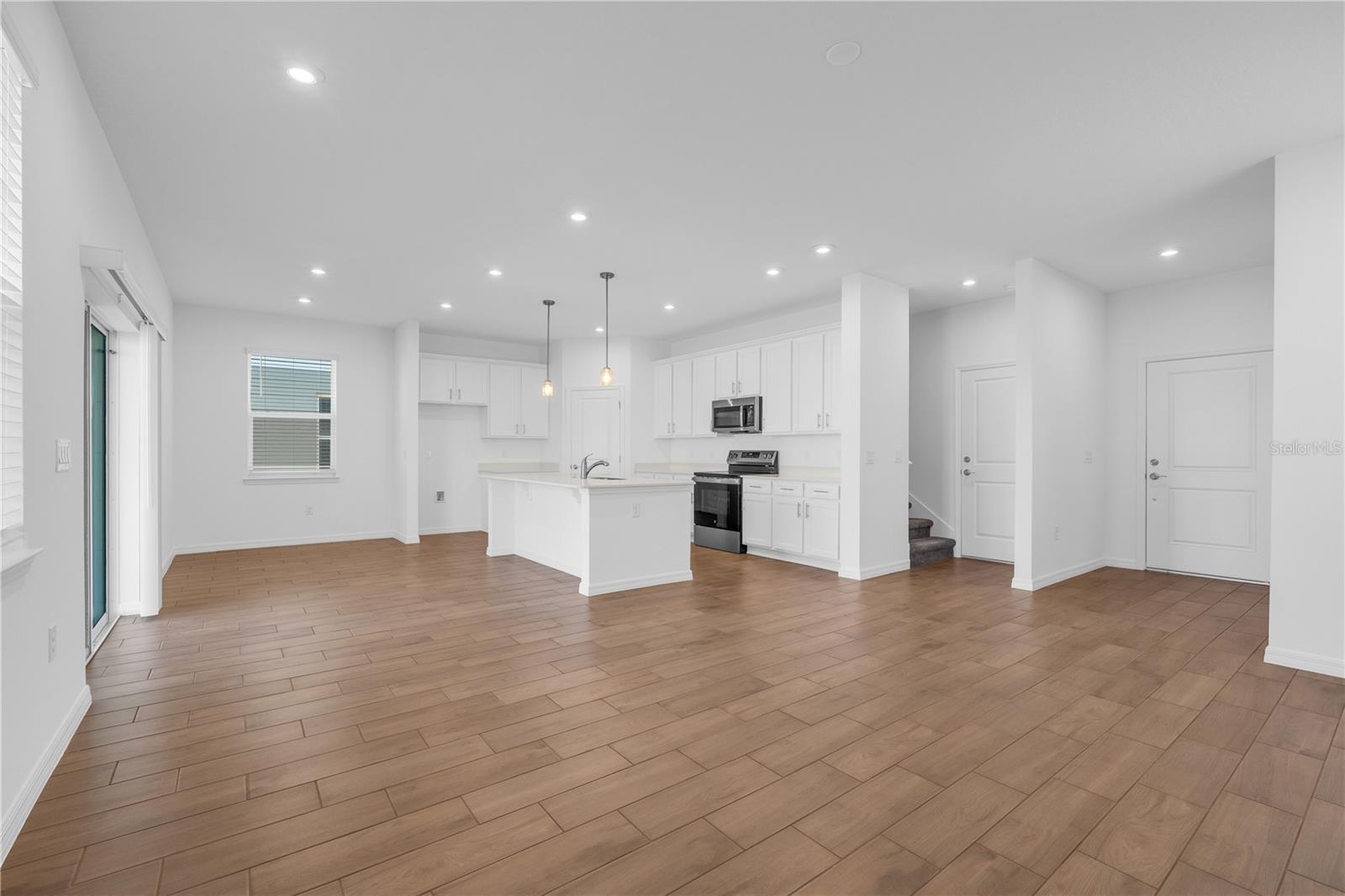 3945 PENTAS ROAD, Tavares, FL 32778