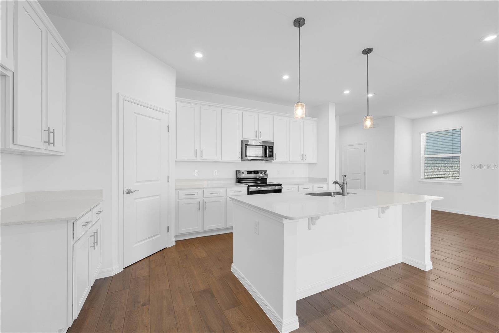 3945 PENTAS ROAD, Tavares, FL 32778