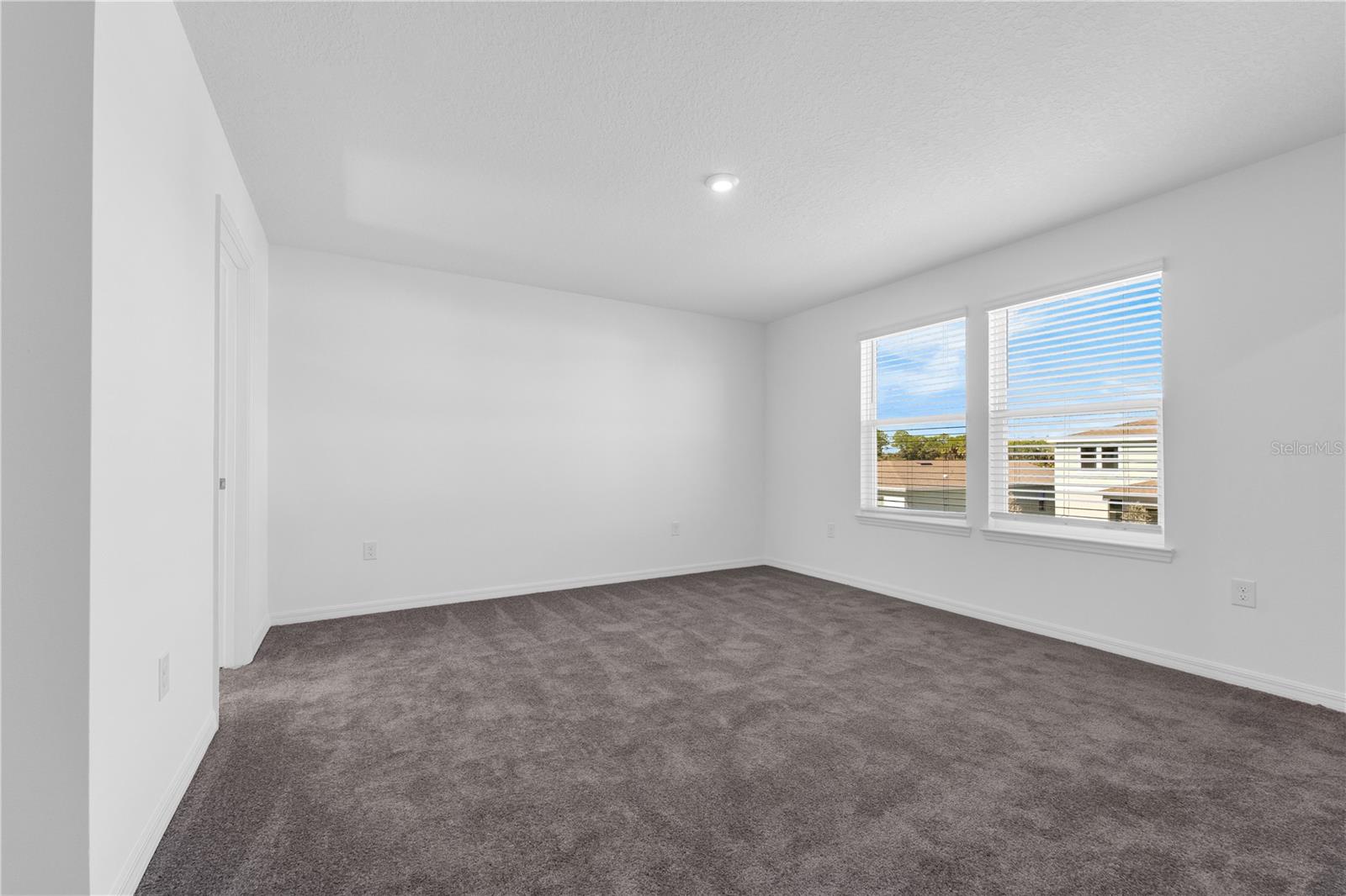 3945 PENTAS ROAD, Tavares, FL 32778