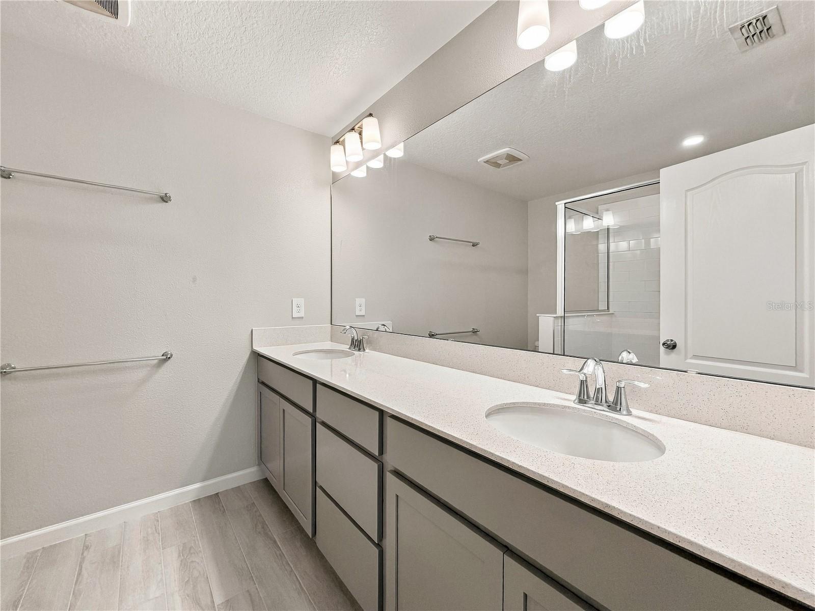 379 CAPE HONEYSUCKLE PLACE, Sanford, FL 32771