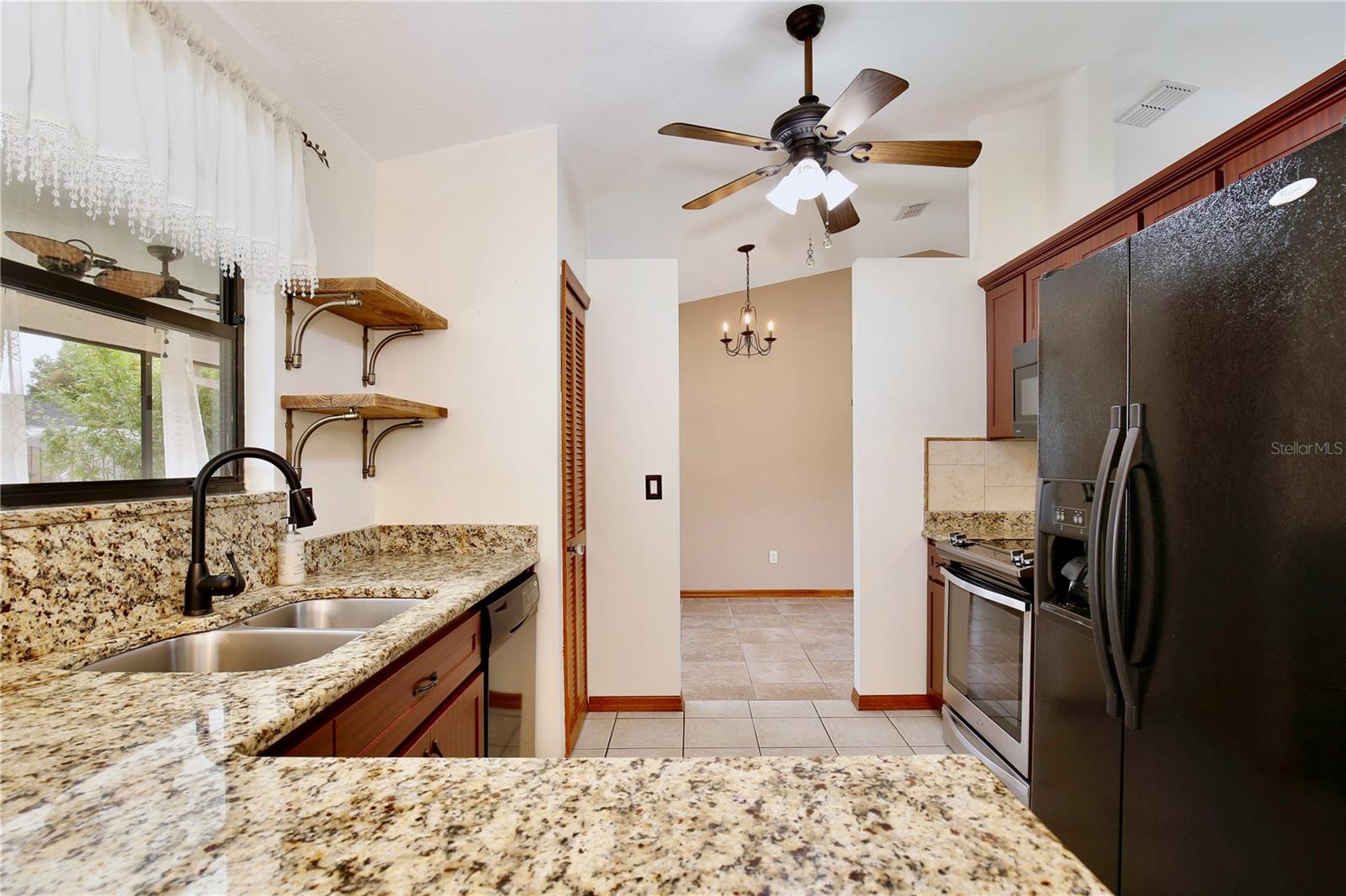 6833 WOODGRAIN COURT, Ocoee, FL 34761