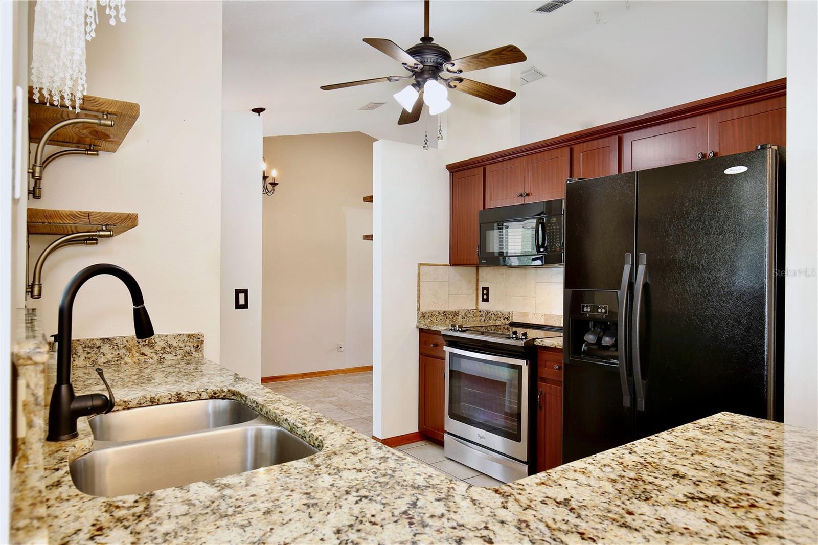 6833 WOODGRAIN COURT, Ocoee, FL 34761