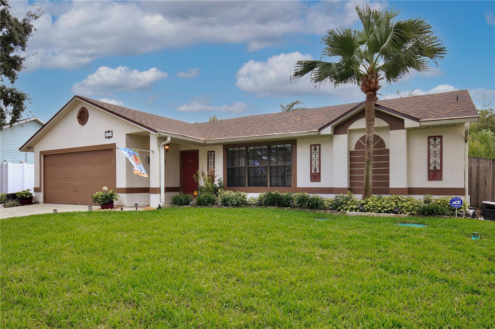 6833 WOODGRAIN COURT, Ocoee, FL 34761