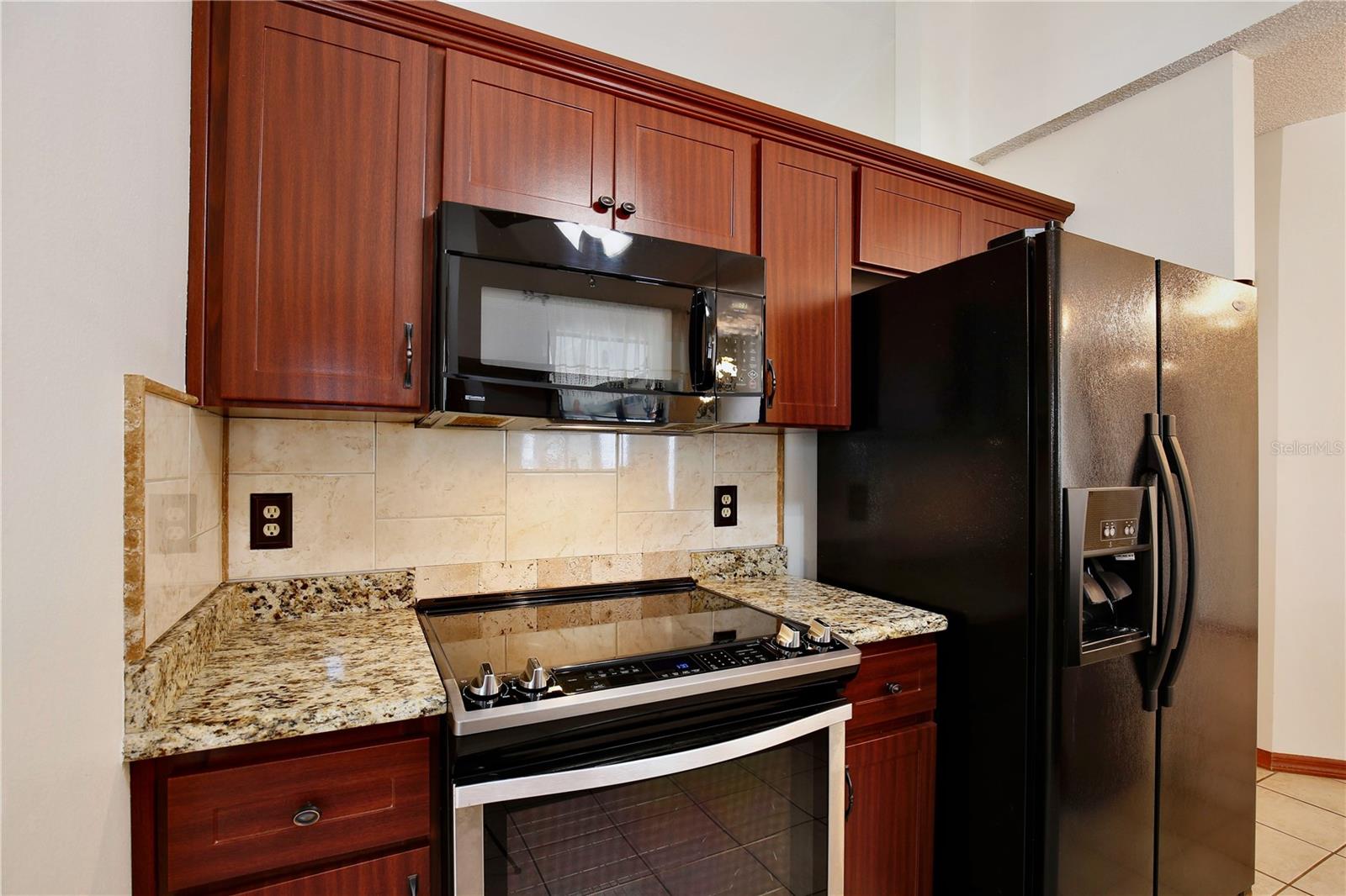 6833 WOODGRAIN COURT, Ocoee, FL 34761