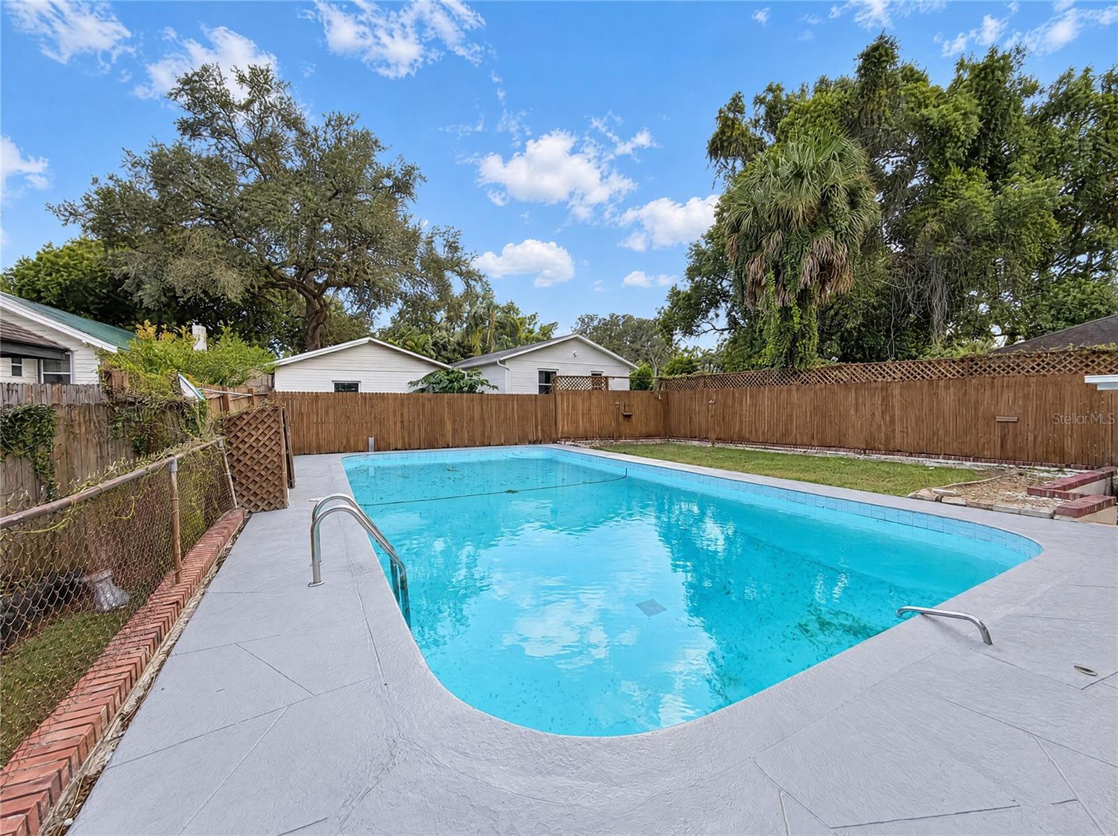 1713 HILLSIDE DRIVE, Tampa, FL 33610