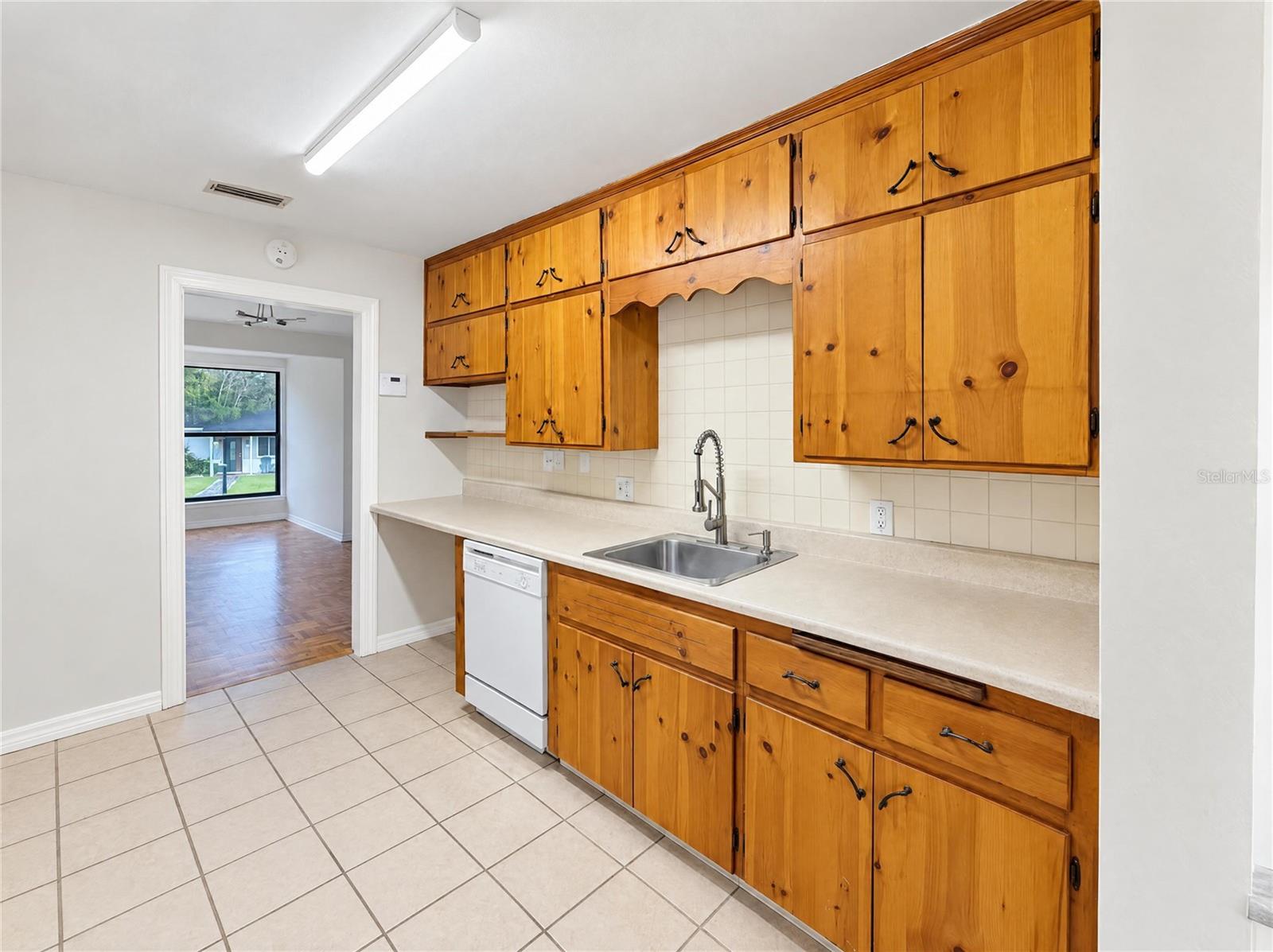 1713 HILLSIDE DRIVE, Tampa, FL 33610