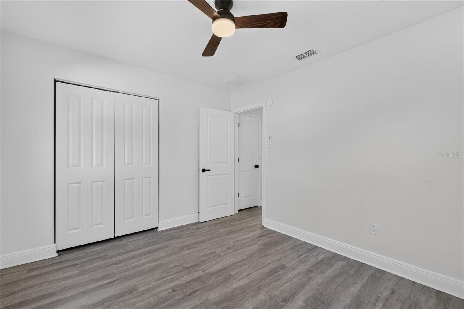 835 POINSETTIA AVENUE, Tarpon Springs, FL 34689