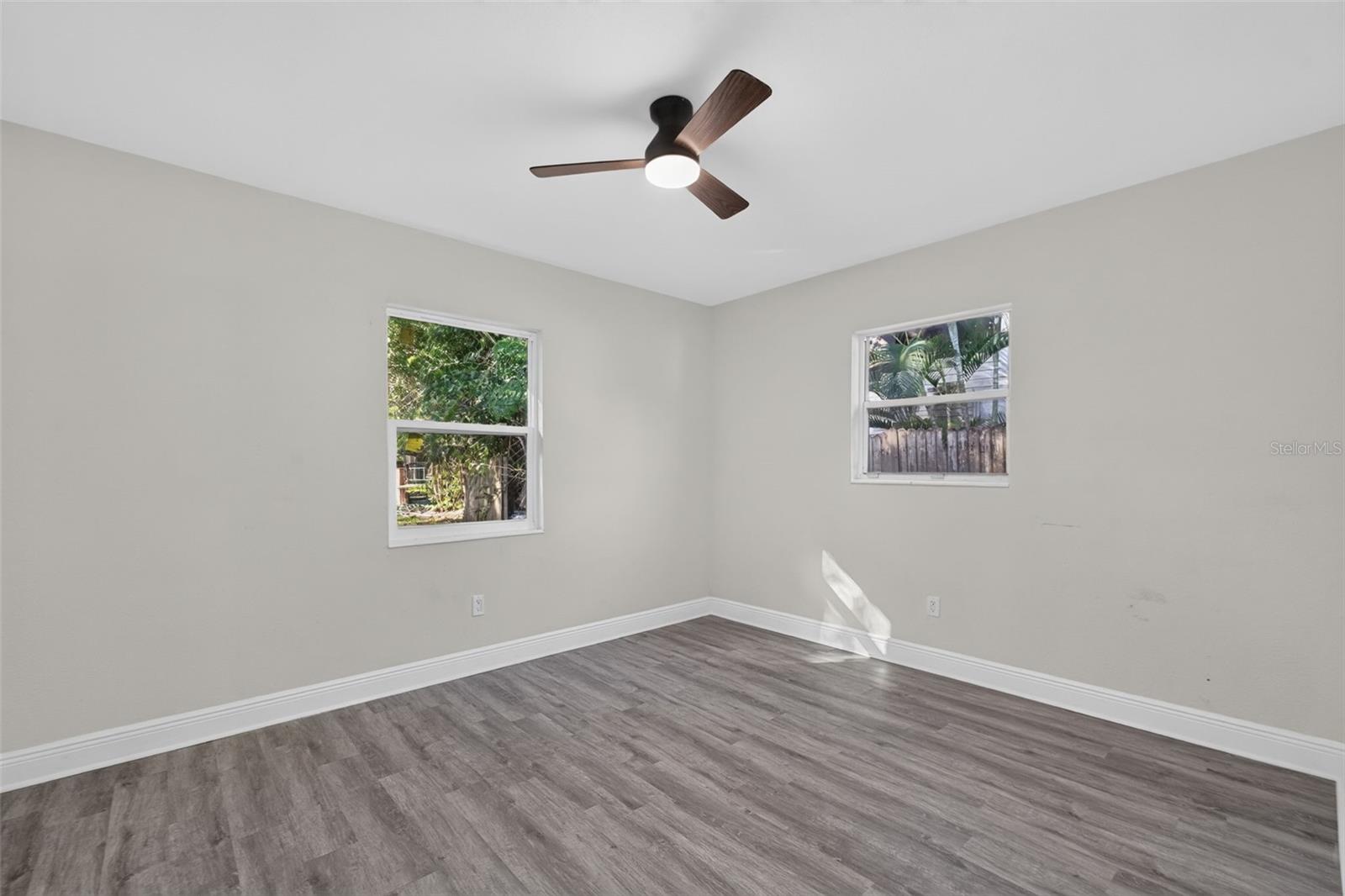 835 POINSETTIA AVENUE, Tarpon Springs, FL 34689