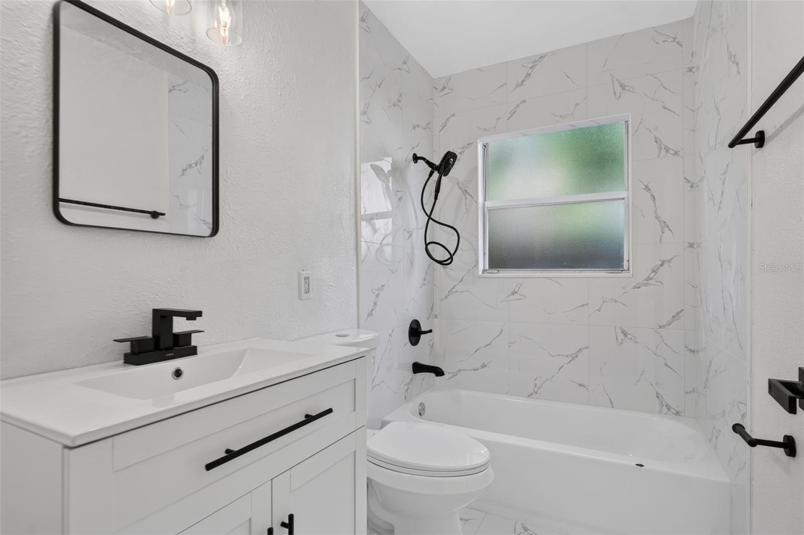 835 POINSETTIA AVENUE, Tarpon Springs, FL 34689