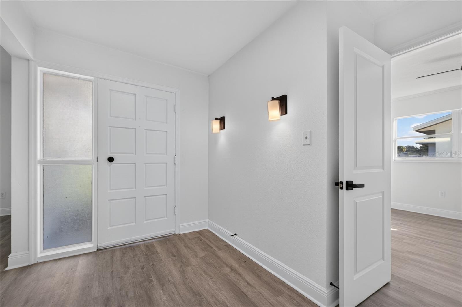 835 POINSETTIA AVENUE, Tarpon Springs, FL 34689