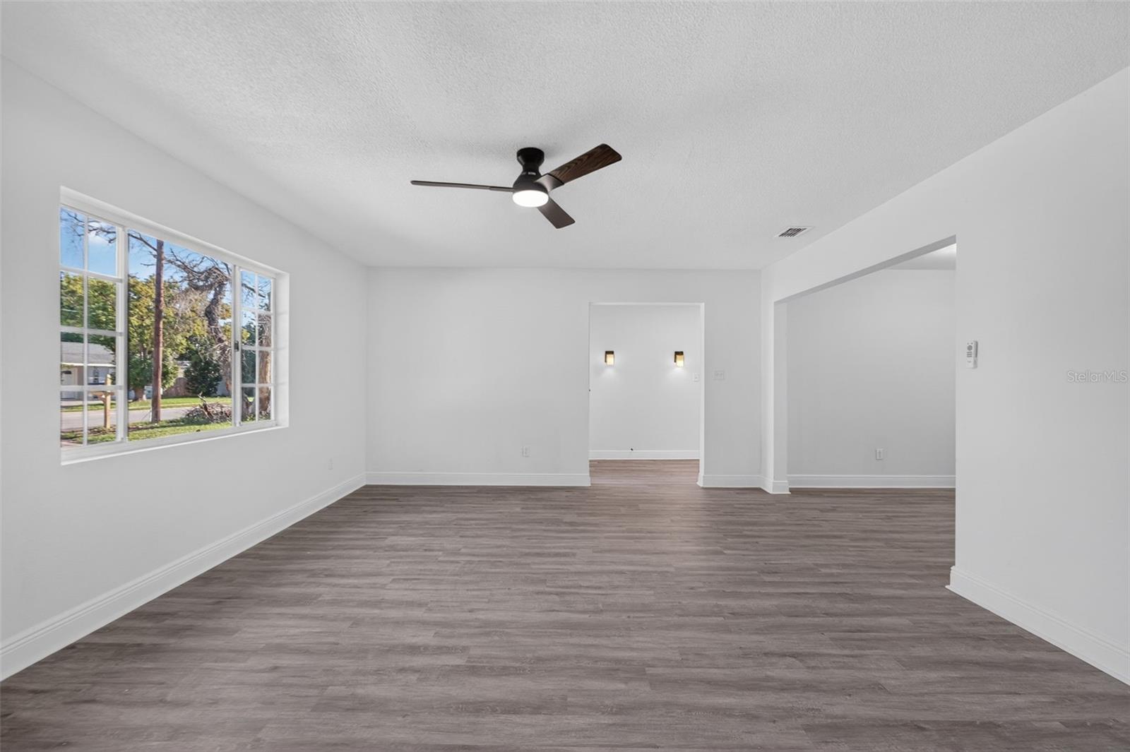 835 POINSETTIA AVENUE, Tarpon Springs, FL 34689