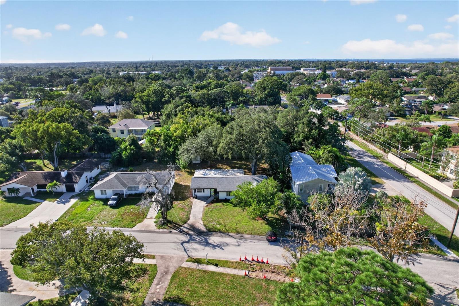 835 POINSETTIA AVENUE, Tarpon Springs, FL 34689