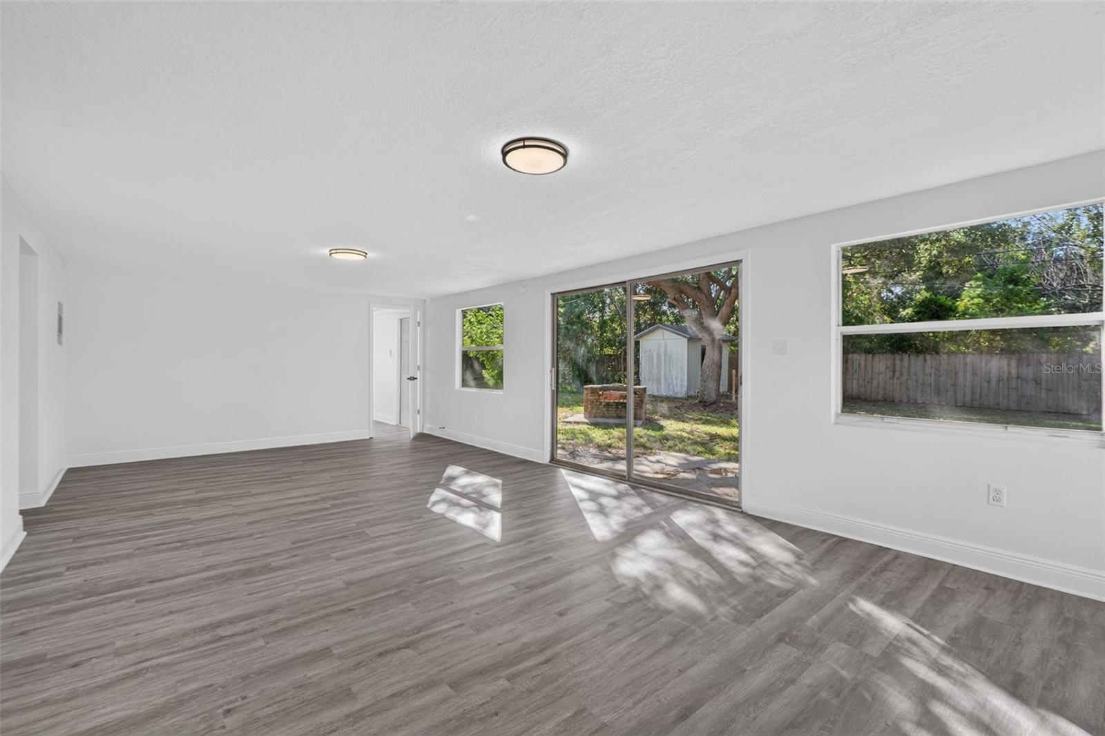 835 POINSETTIA AVENUE, Tarpon Springs, FL 34689