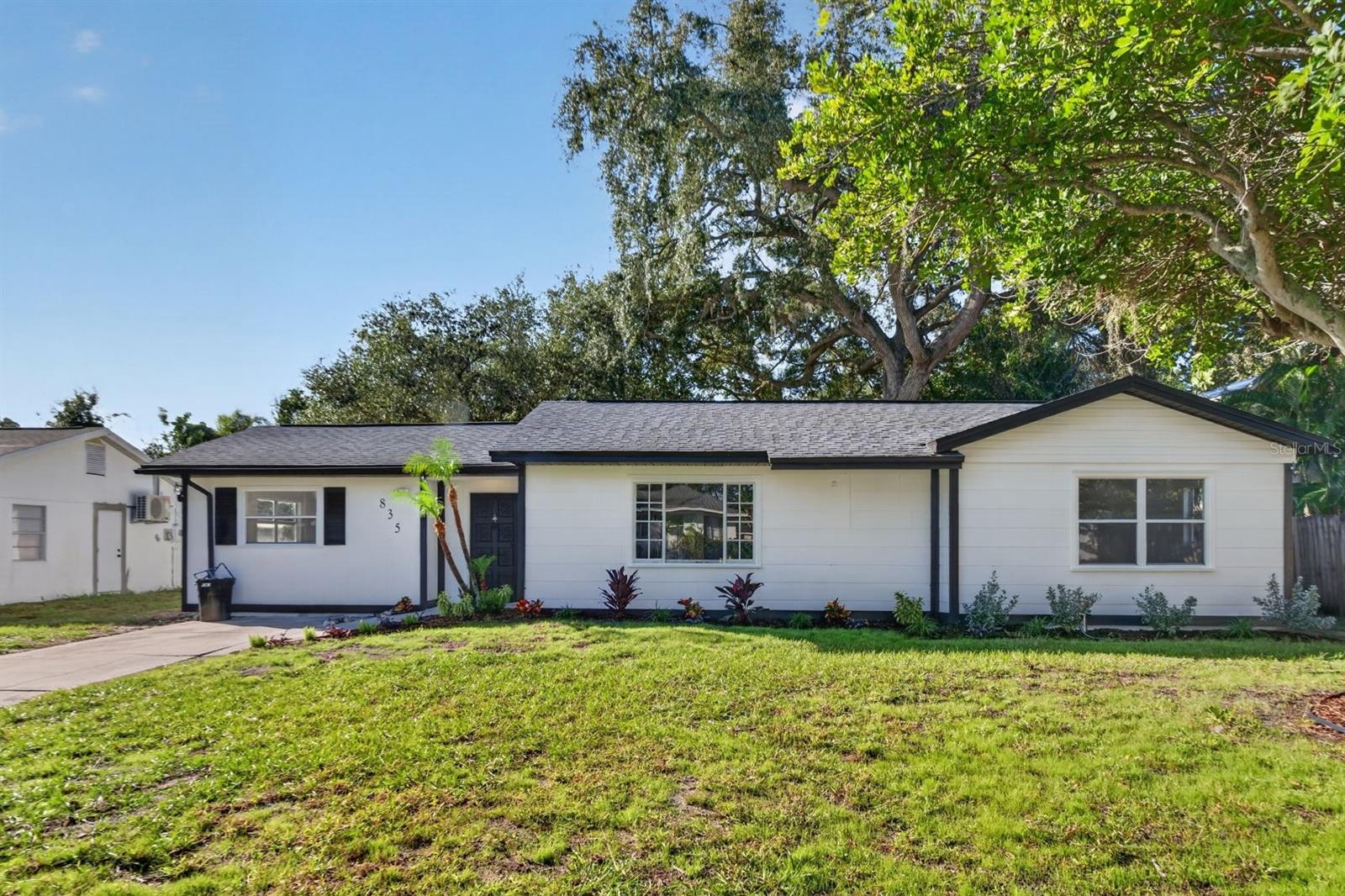835 POINSETTIA AVENUE, Tarpon Springs, FL 34689