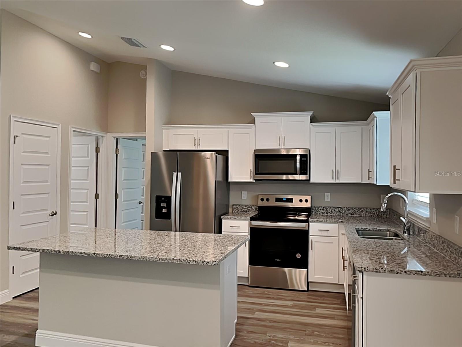 8520 N SUSSEX DRIVE, Citrus Springs, FL 34434