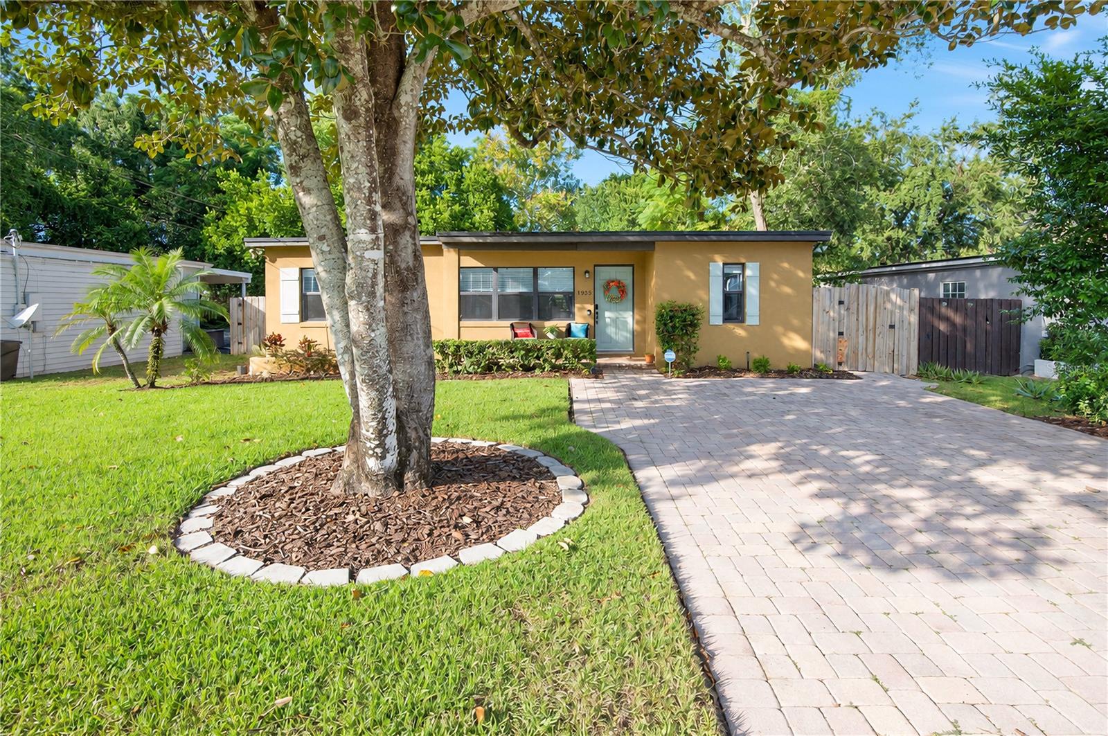 1935 AZALEA AVENUE, Winter Park, FL 32792 1935 AZALEA AVENUE, Winter Park, FL 32792