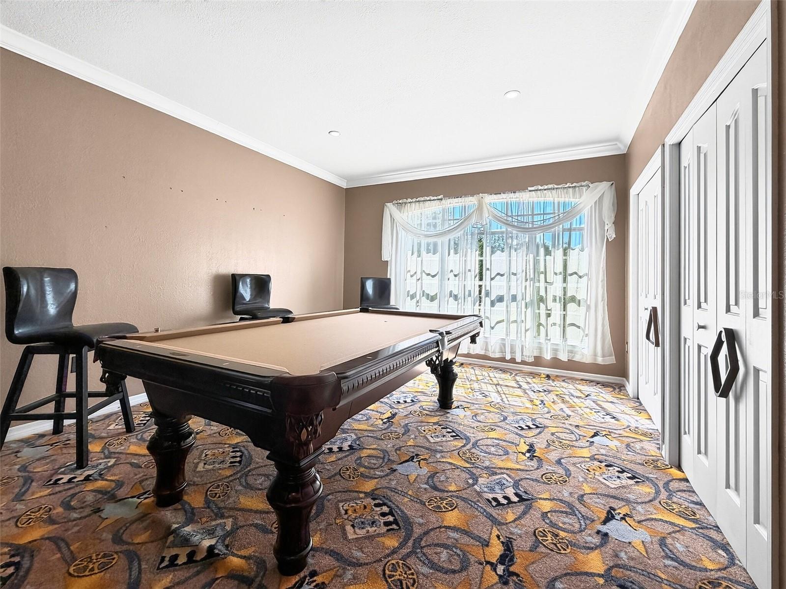 Home theater seating