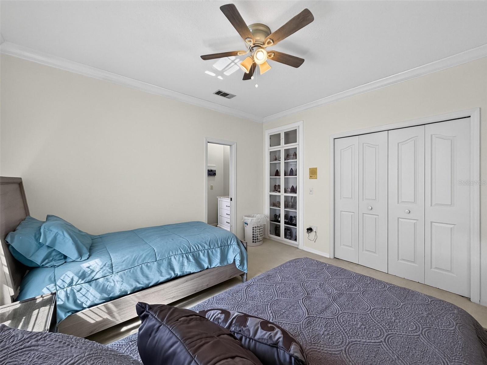 Secondary bedroom