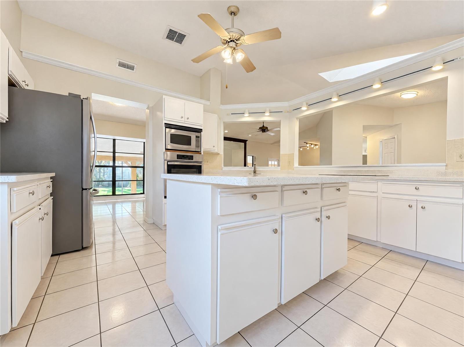 5201 EAGLE ISLAND DRIVE, Land O Lakes, FL 34639