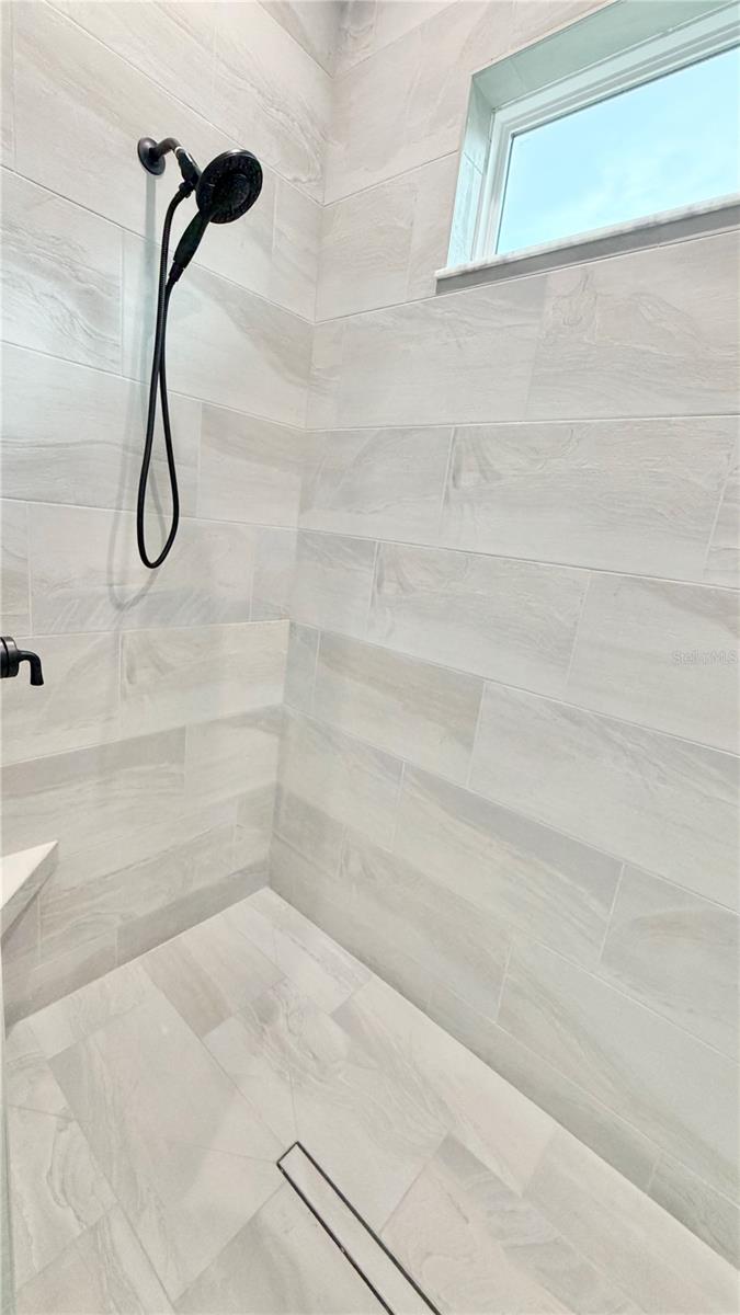 Full Bathroom 2 En Suite