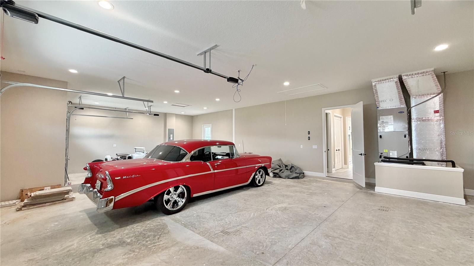 3 Car Garage