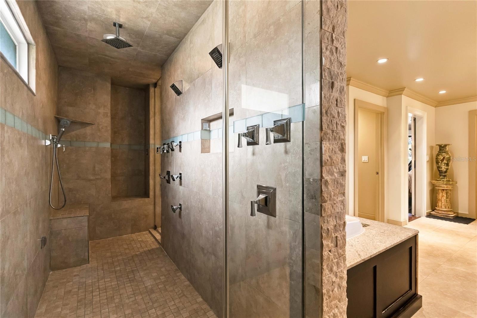 Master Shower mutiple heads