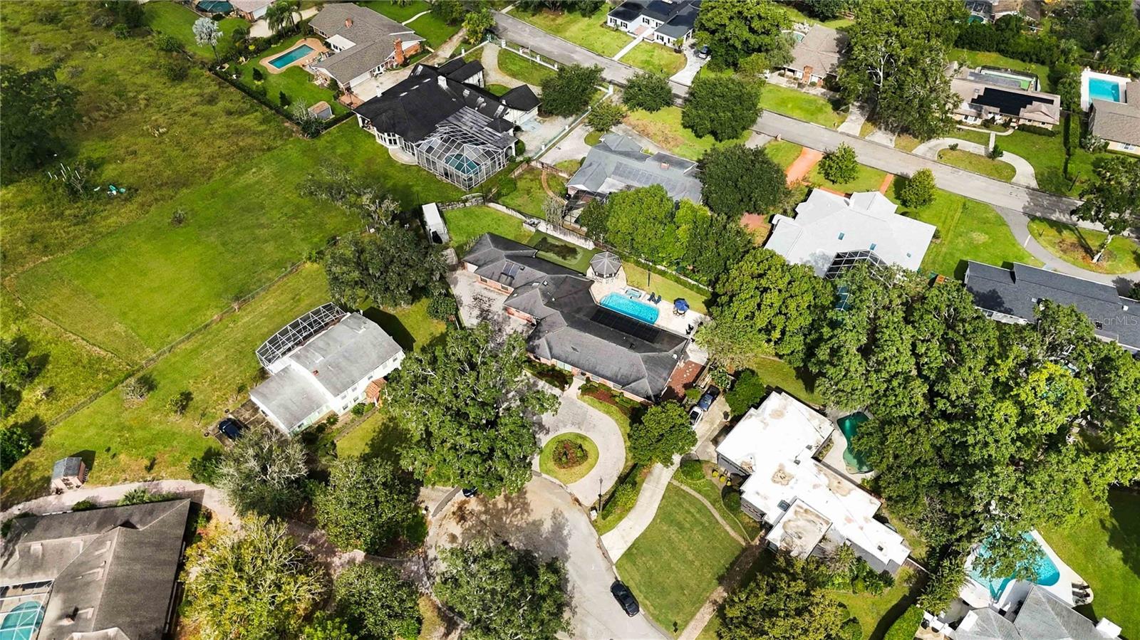 111 PINE TREE LANE, Altamonte Springs, FL 32714