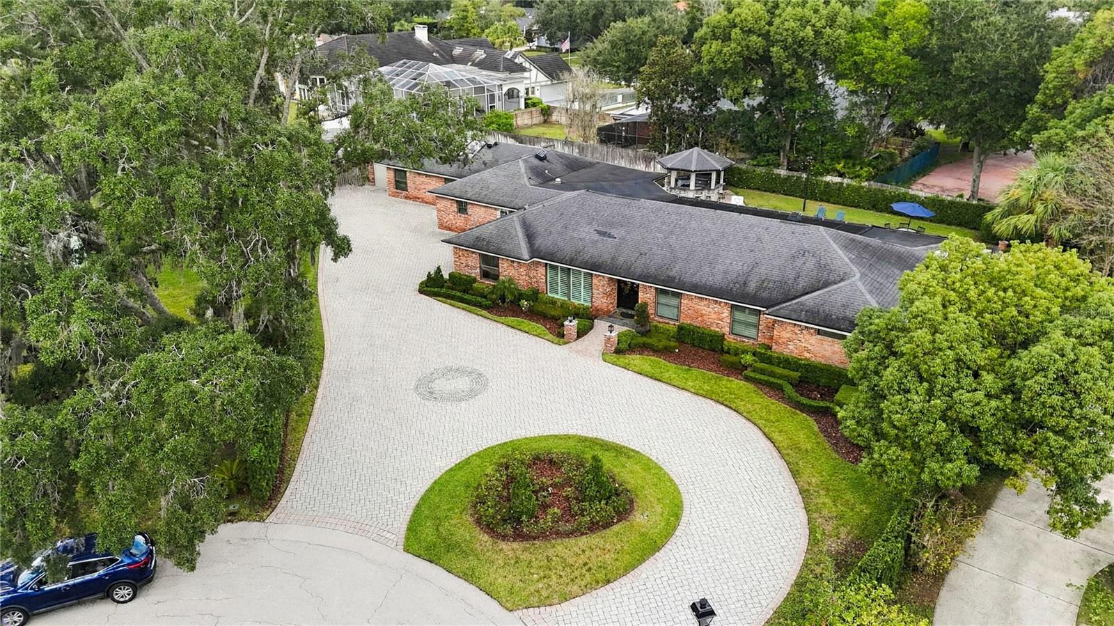 111 PINE TREE LANE, Altamonte Springs, FL 32714