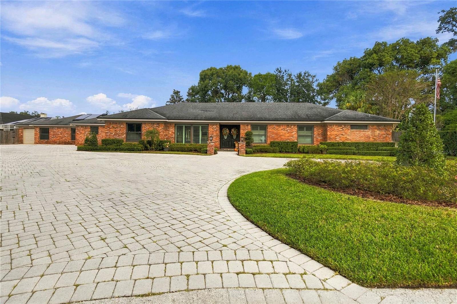 111 PINE TREE LANE, Altamonte Springs, FL 32714