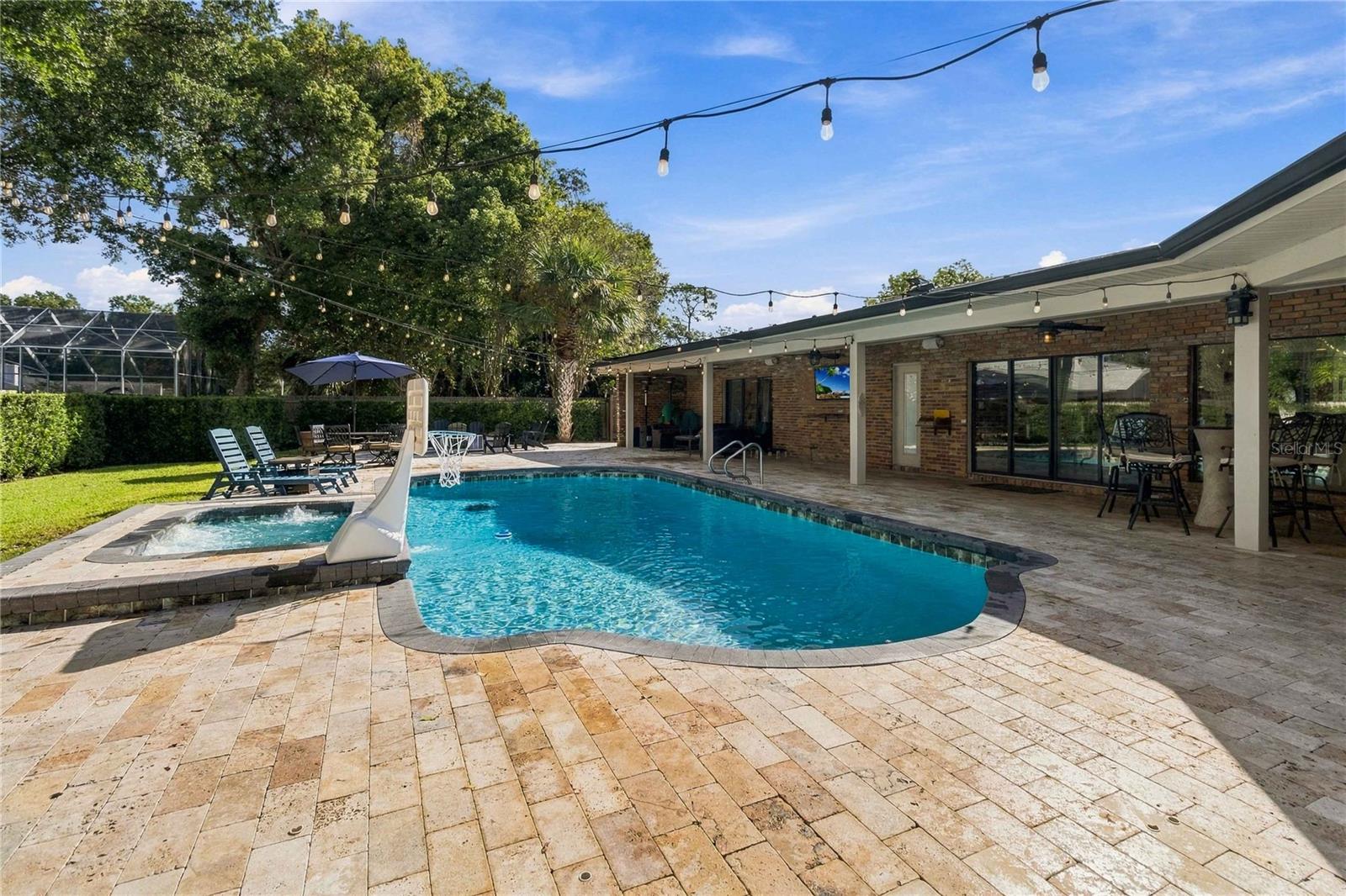 111 PINE TREE LANE, Altamonte Springs, FL 32714
