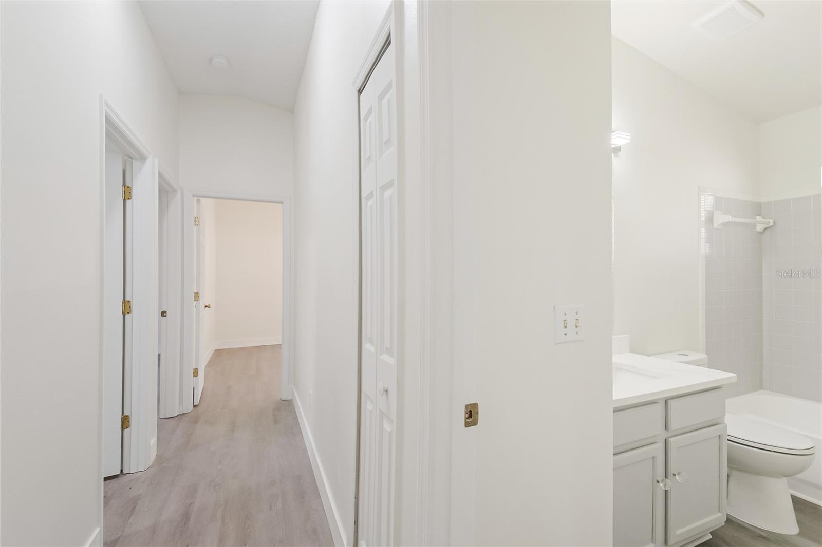109 N FAULKNER AVENUE, Leesburg, FL 34748