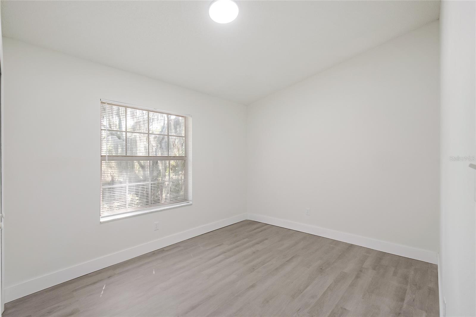 109 N FAULKNER AVENUE, Leesburg, FL 34748