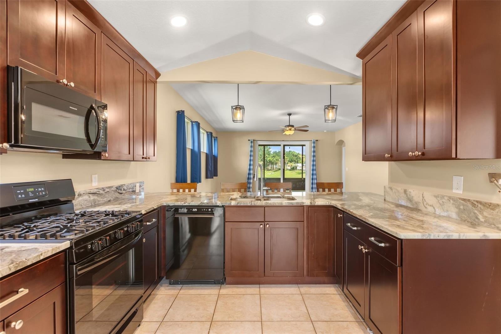 4991 PORTSMOUTH STREET, Tavares, FL 32778
