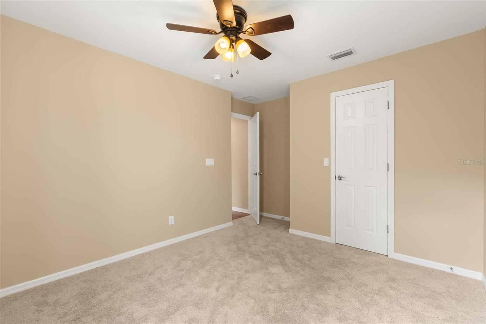 4991 PORTSMOUTH STREET, Tavares, FL 32778