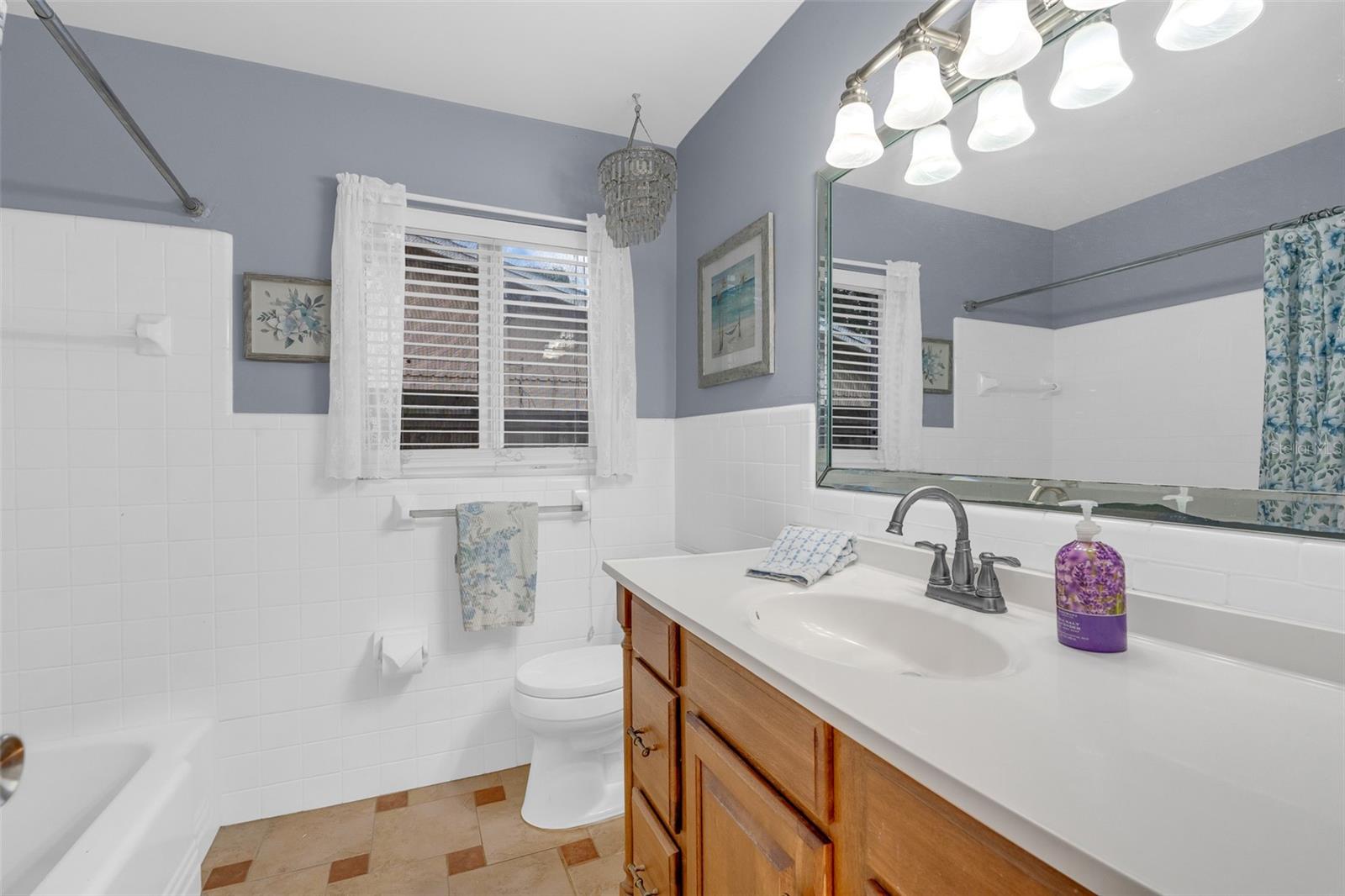 2221 E HARDING ST, Orlando, FL 32806