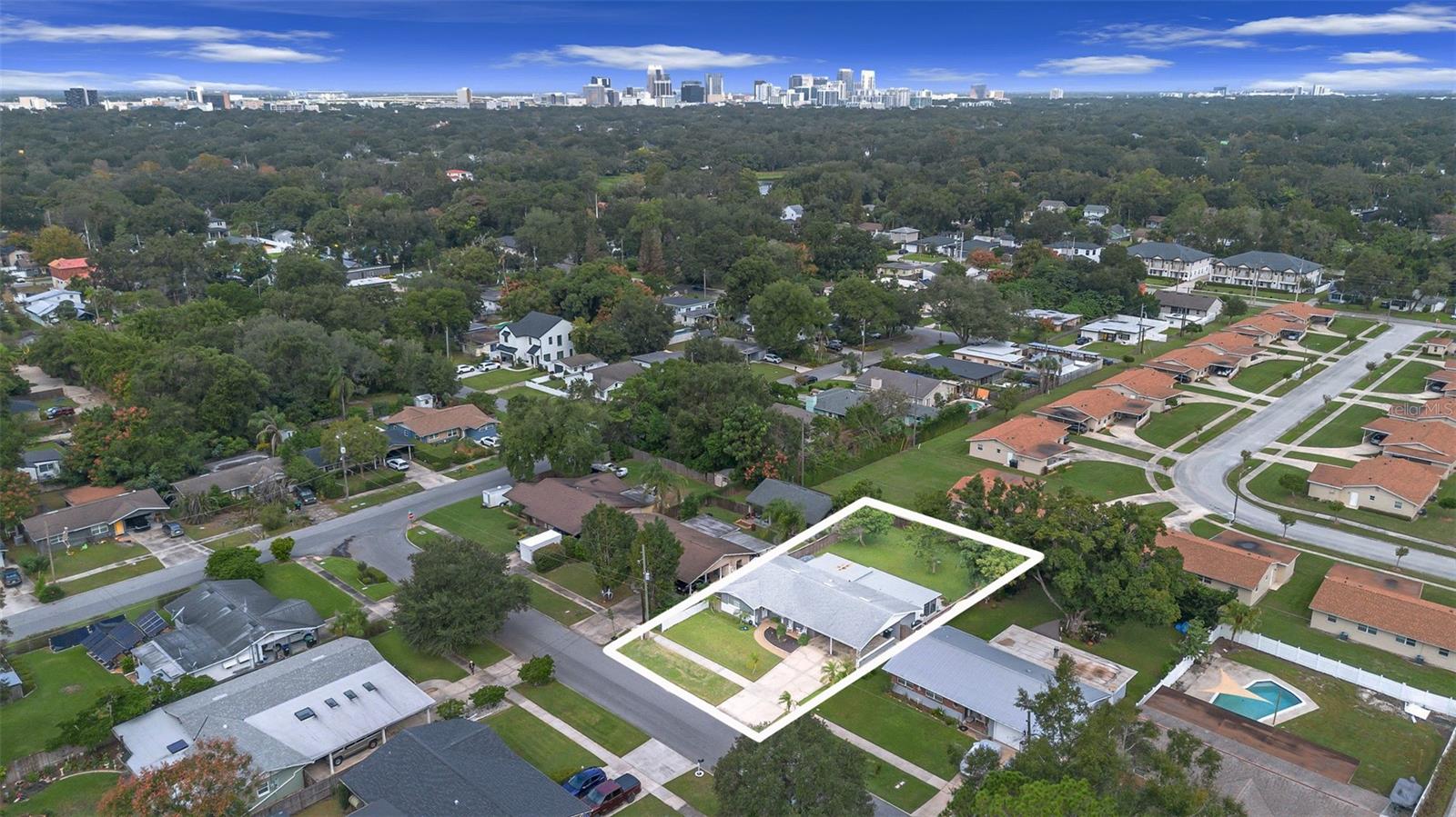 2221 E HARDING ST, Orlando, FL 32806