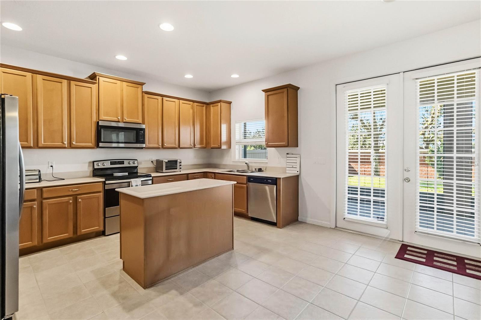 11827 SHELTERING PINE DRIVE, Orlando, FL 32836