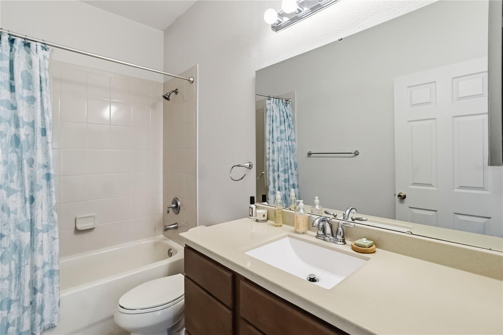 11827 SHELTERING PINE DRIVE, Orlando, FL 32836