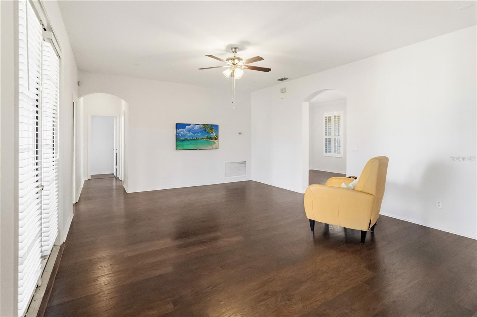 11827 SHELTERING PINE DRIVE, Orlando, FL 32836