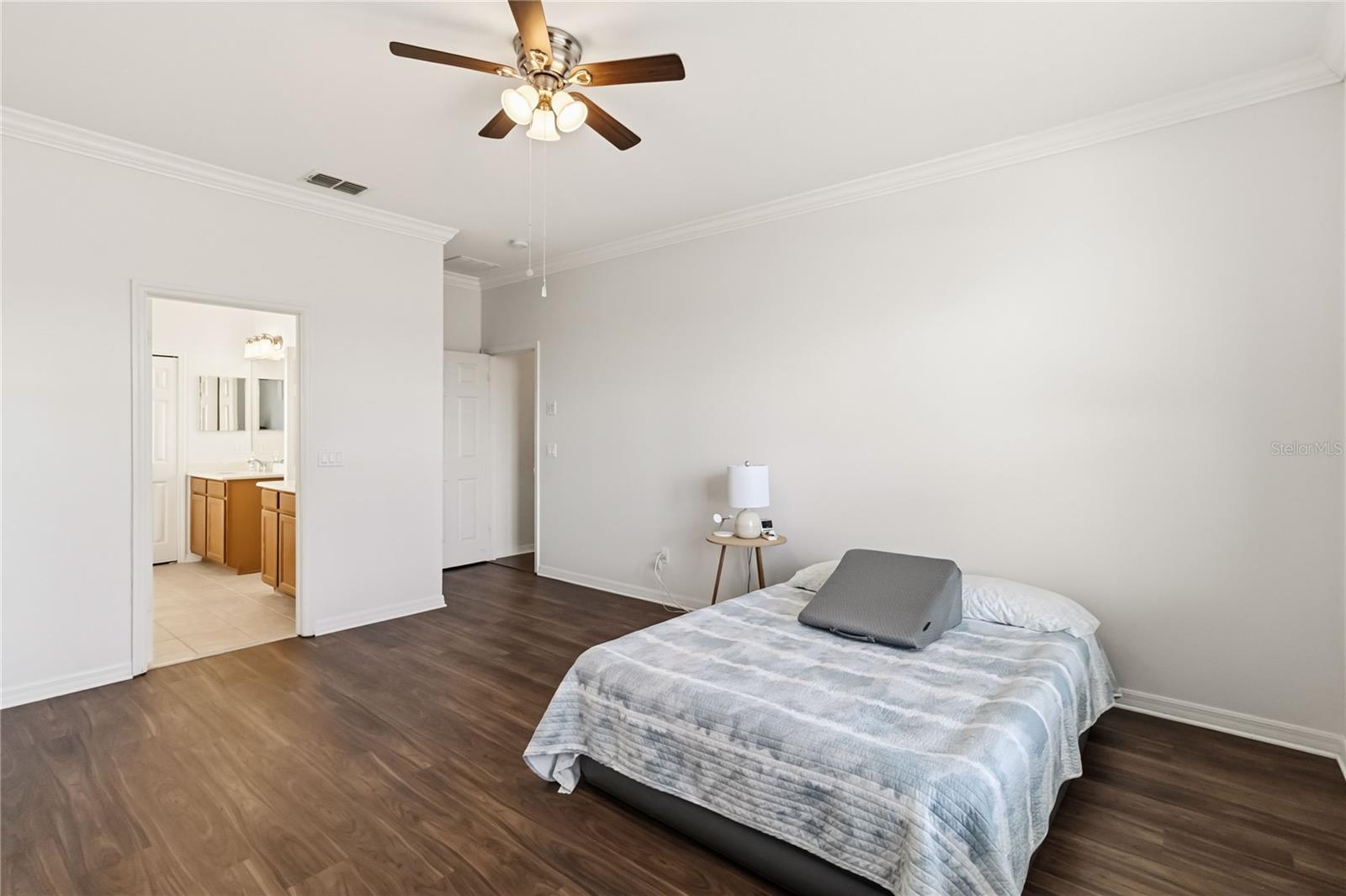 11827 SHELTERING PINE DRIVE, Orlando, FL 32836