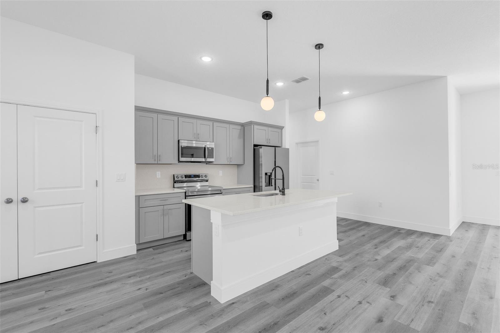 16224 SW 48TH CIRCLE, Ocala, FL 34473